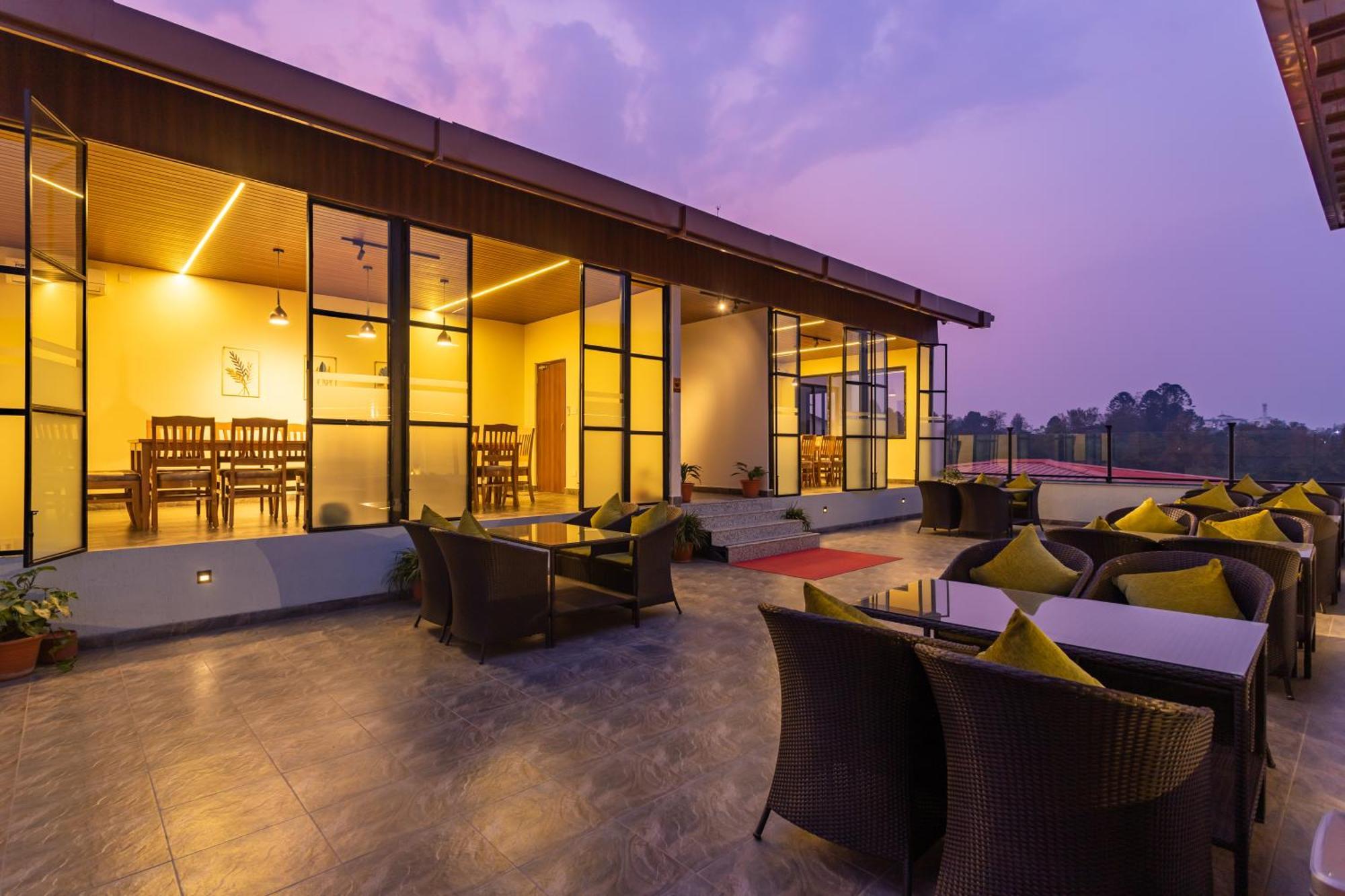 Hotel Crystal Pashupati Kathmandu Exterior photo